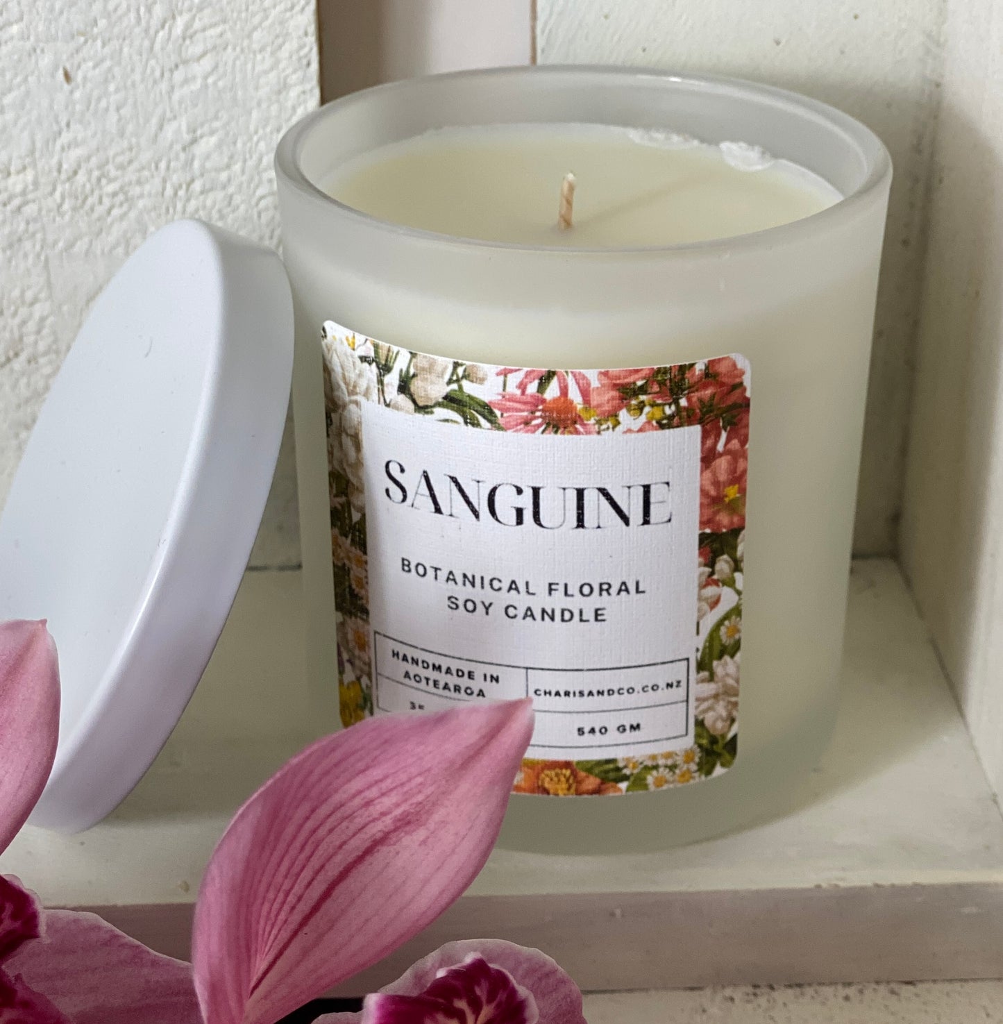 Sanguine botanicals soy candle