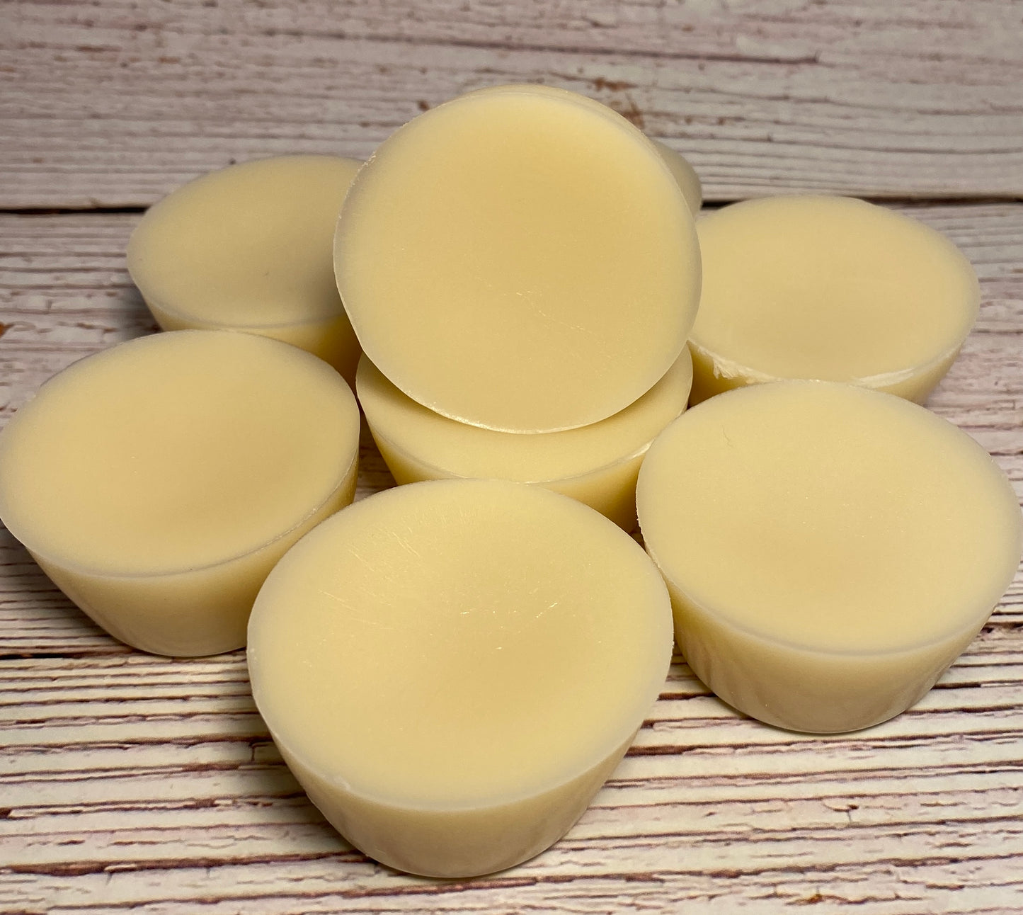 Tobacc Vanille perfume fragranced soy melts