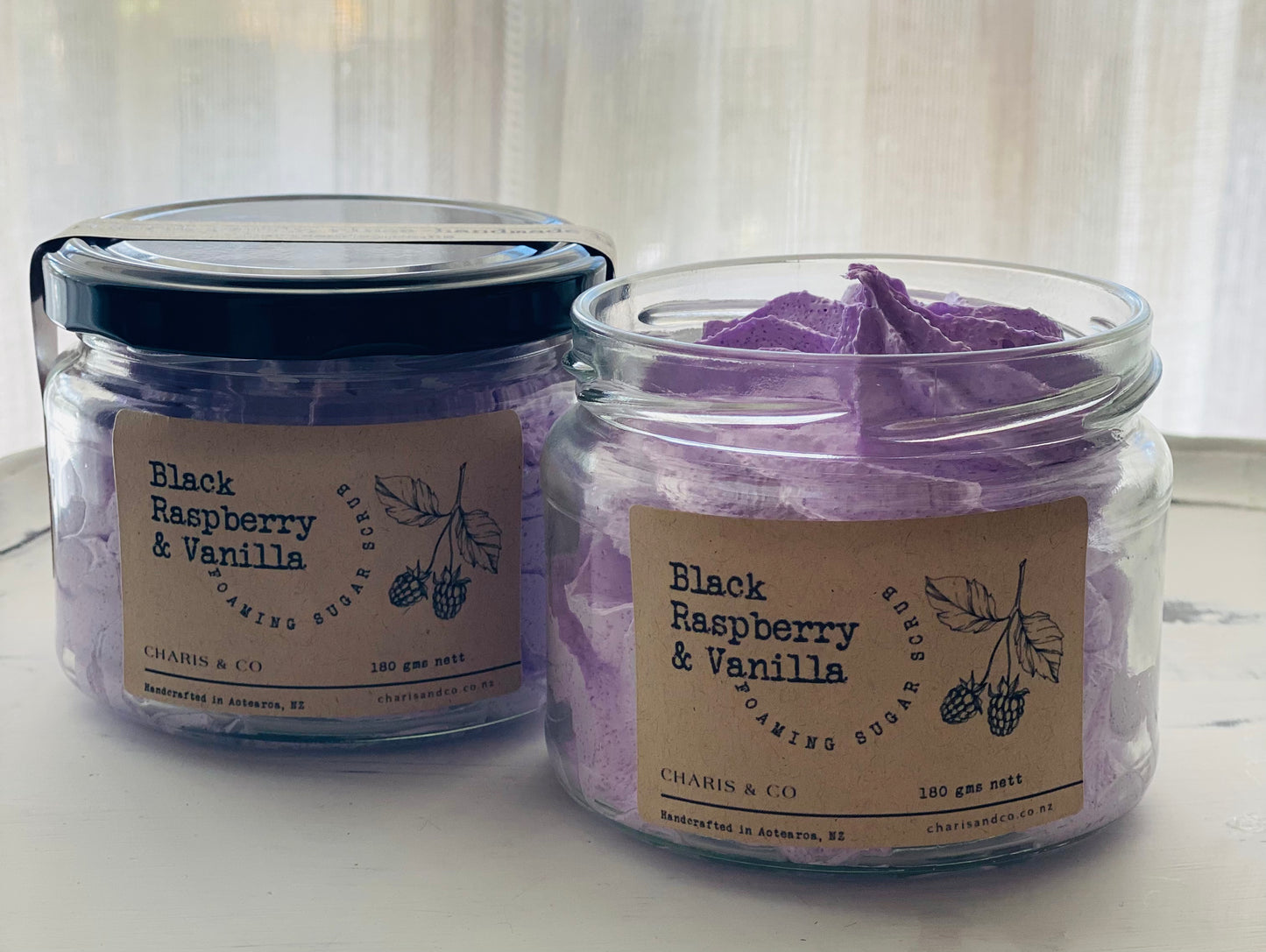 Black Raspberry & Vanilla foaming sugar scrub